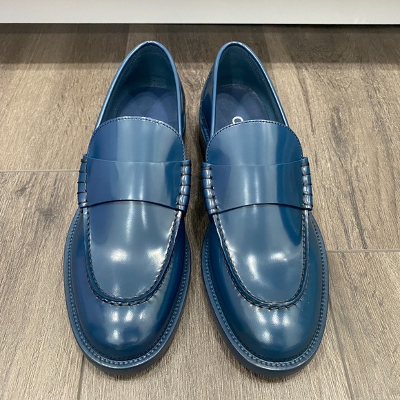 2023 CHANEL NAVY BLUE SHINY LEATHER LOAFERS OXFORD SHOES 39 NEW - Picture 1 of 16